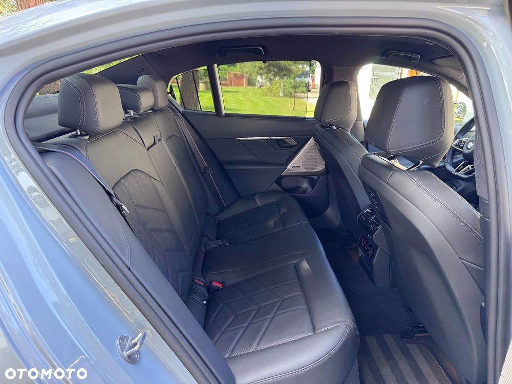 BMW Seria 5 520d xDrive mHEV M Sport - 23