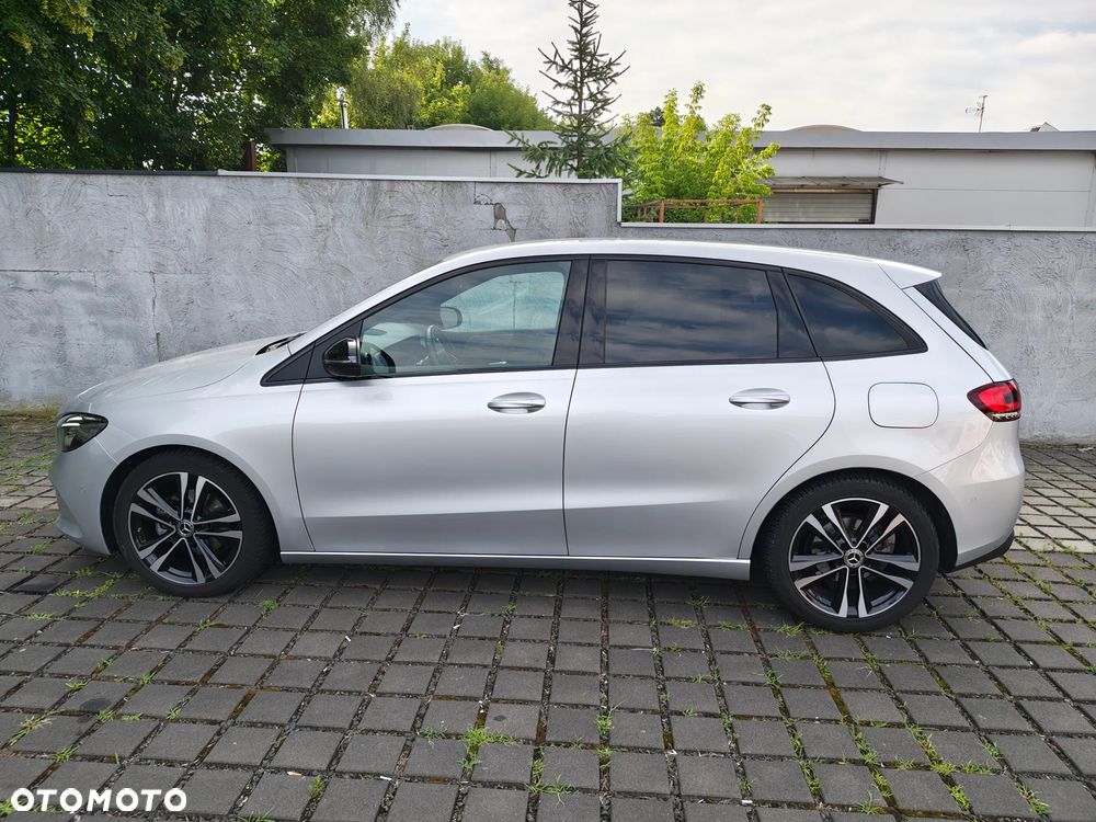 Mercedes-Benz Klasa B 180 Progressive 7G-DCT - 2
