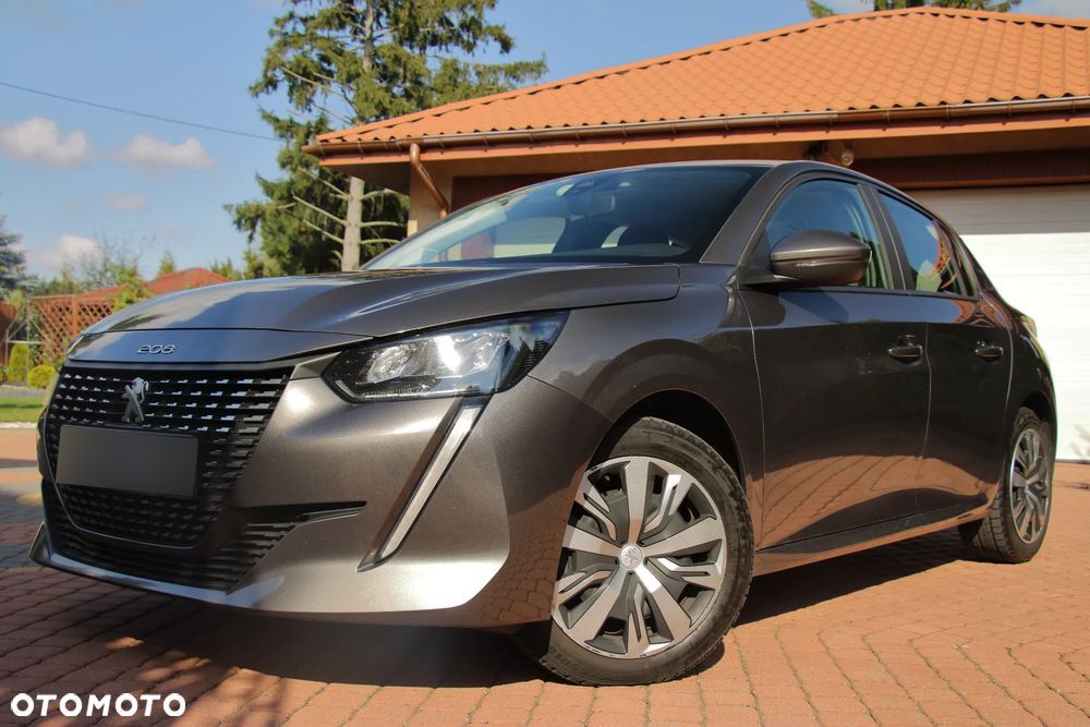 Peugeot 208 - 5
