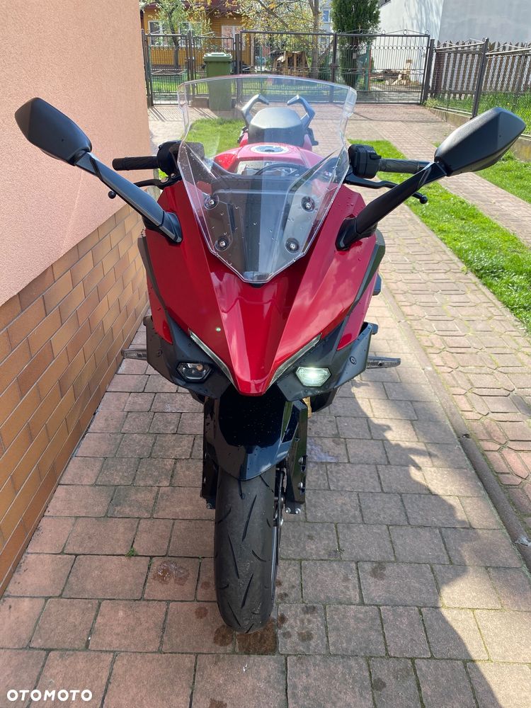 Suzuki GSX 1000 - 5