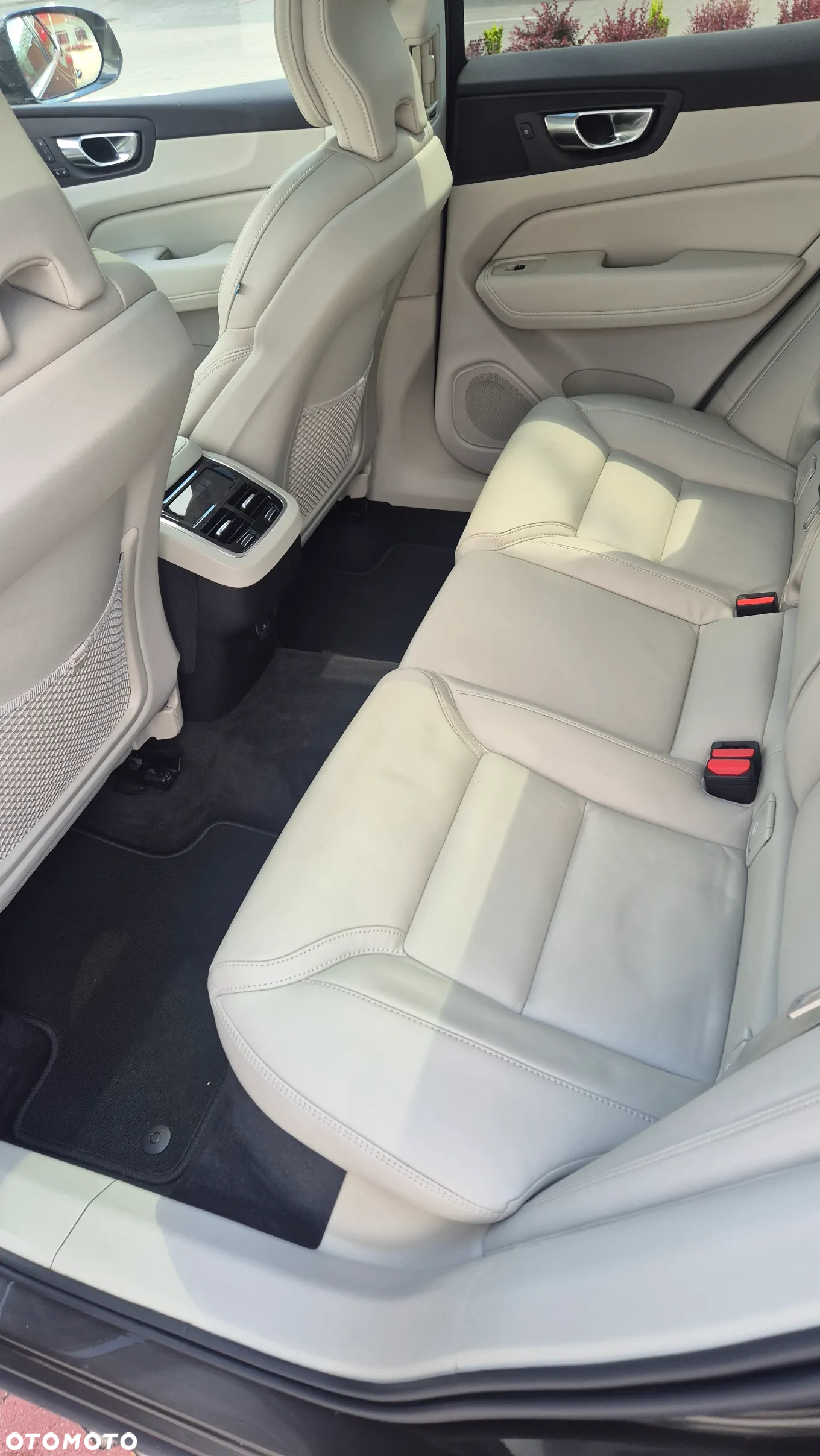Volvo XC 60 T5 AWD Inscription - 12