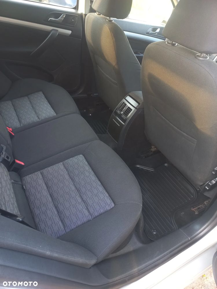 Skoda Octavia 1.6 TDI Active - 8