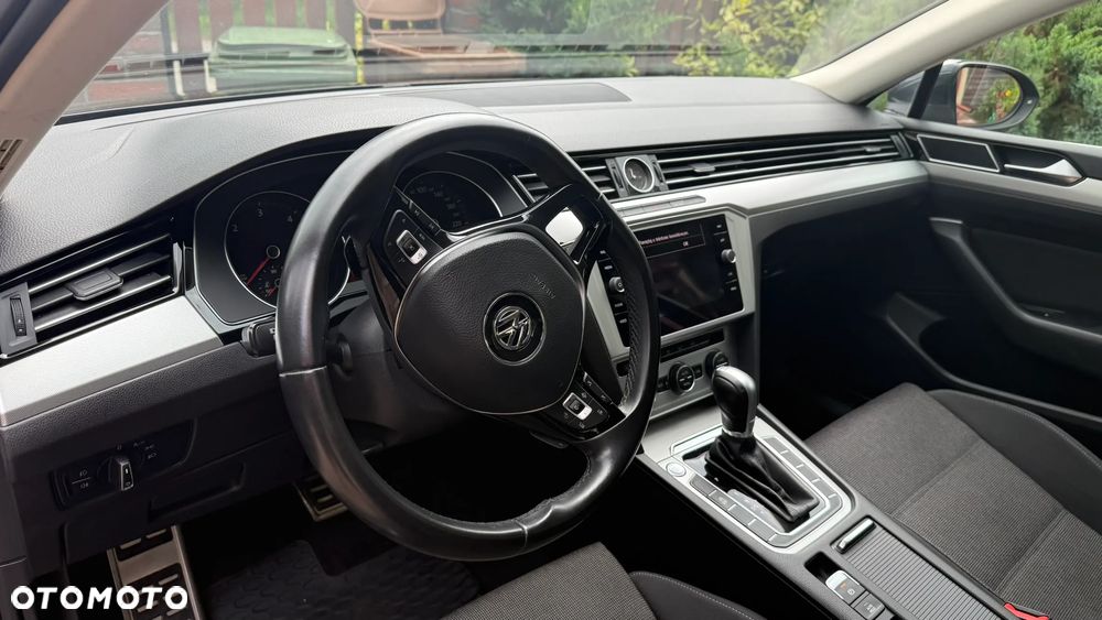 Volkswagen Passat 2.0 TDI SCR Comfortline DSG - 11