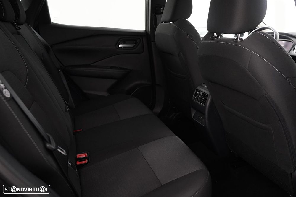 Nissan Qashqai 1.3 DIG-T N-Connecta Xtronic - 21