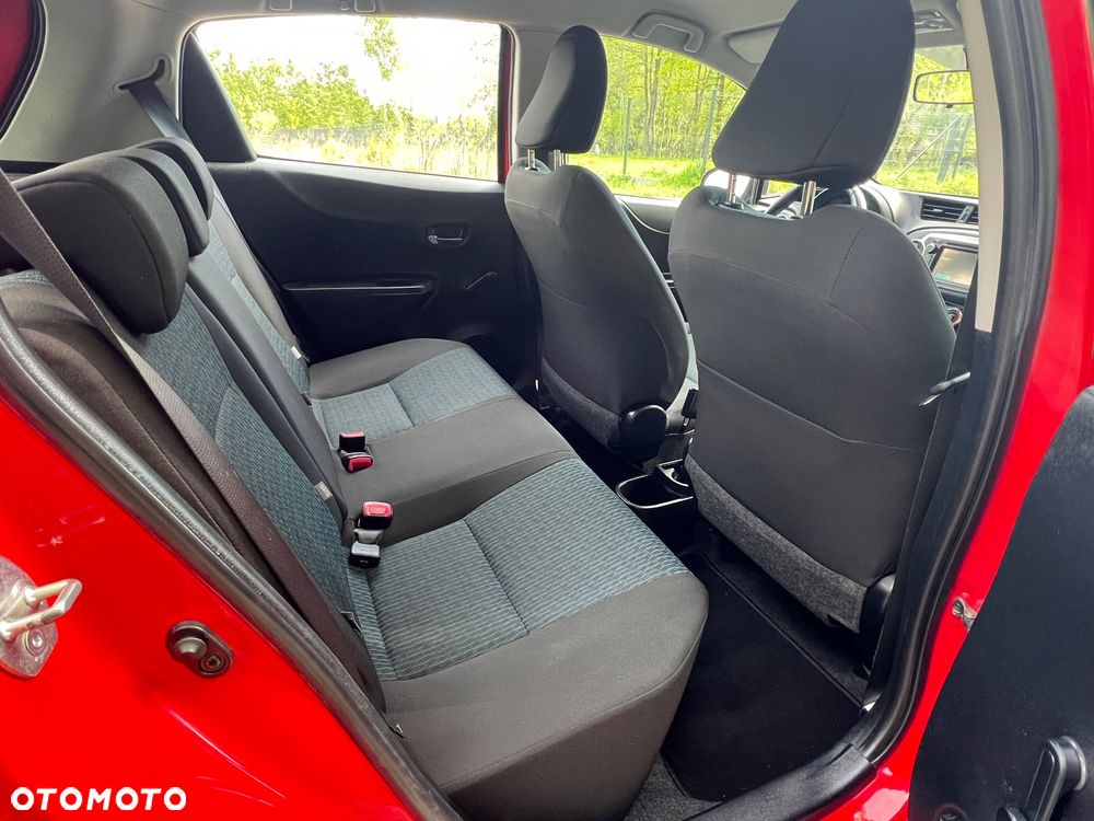 Toyota Yaris 1.0 Premium - 12