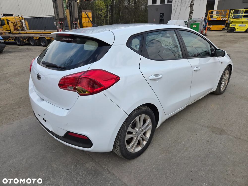 Kia Ceed 1.4 CRDi 90 Edition 7 - 3