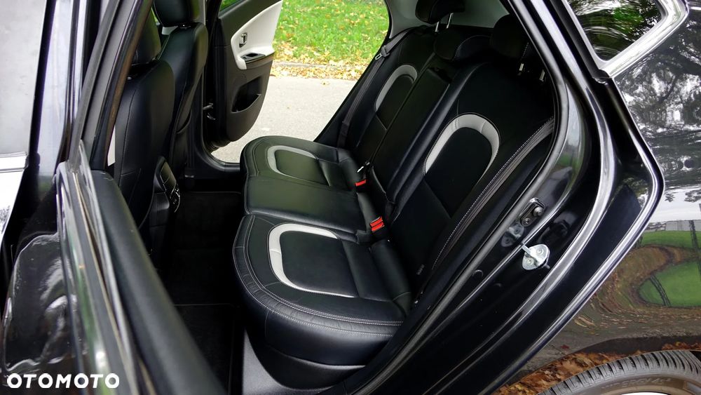 Kia Ceed 1.6 CRDi 128 Platinum Edition - 8