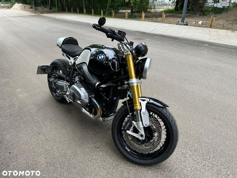 BMW R - 8