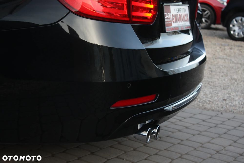 BMW Seria 3 328i Sport-Aut Luxury Line - 20