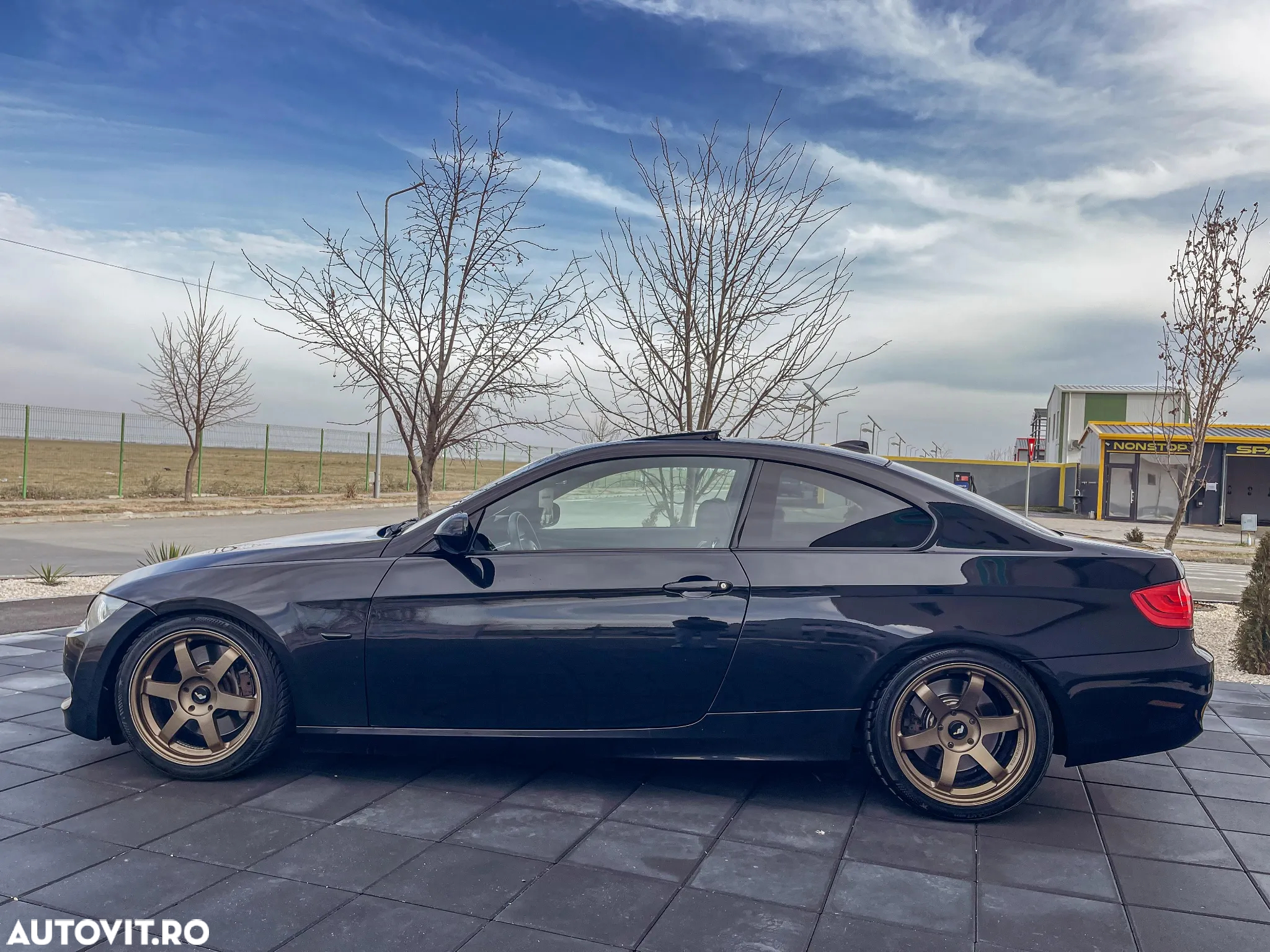 BMW Seria 3 335i xDrive Coupe - 3