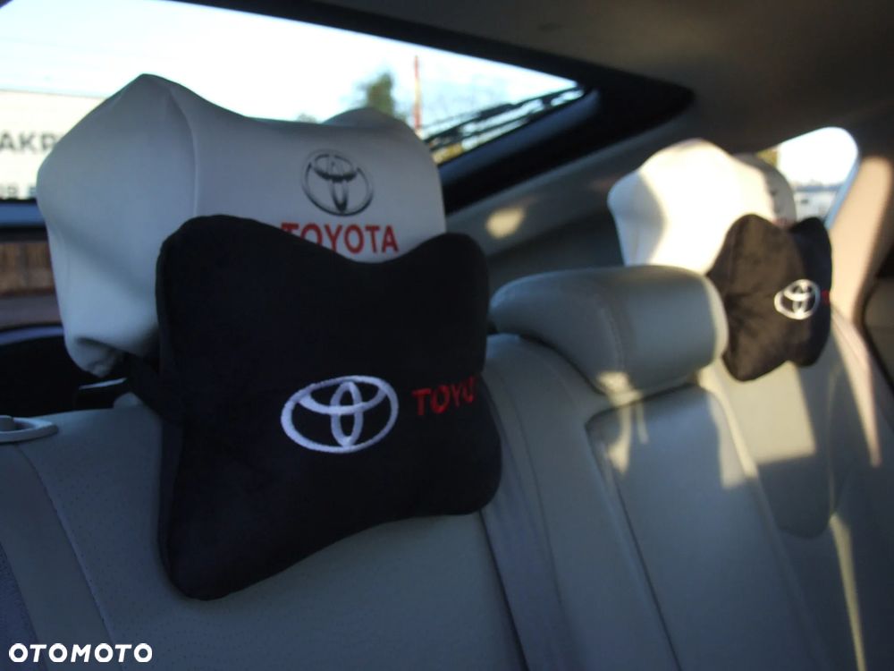 Toyota Prius 1.8 HSD Sol - 13