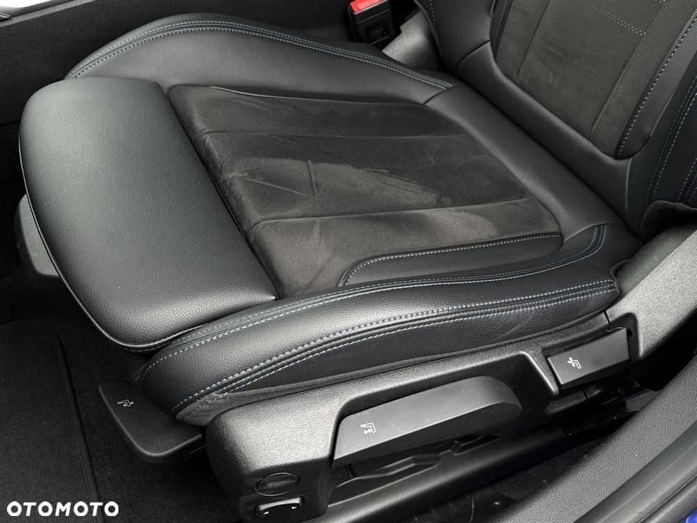 BMW Seria 3 320d xDrive - 21