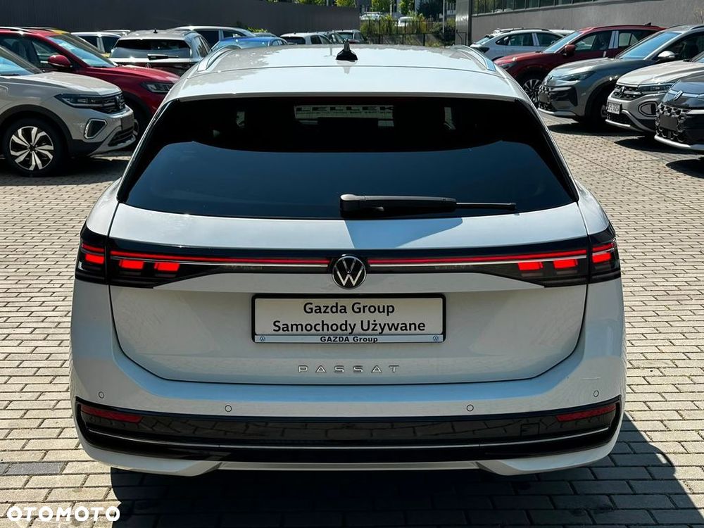 Volkswagen Passat - 8
