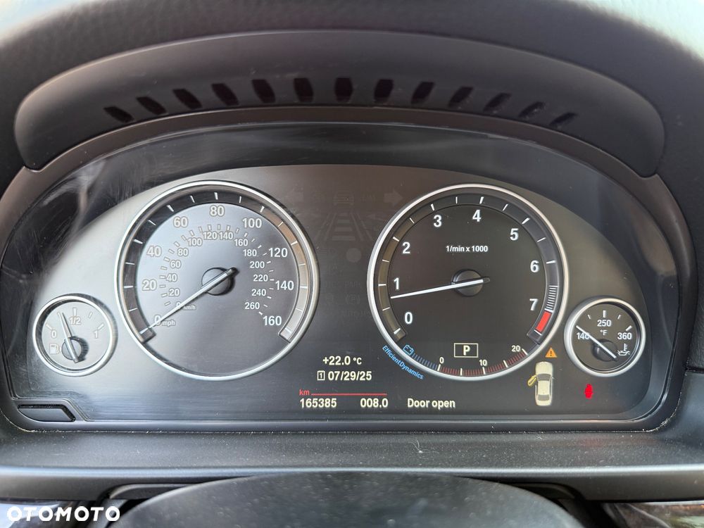BMW Seria 5 528i xDrive Luxury Line - 25