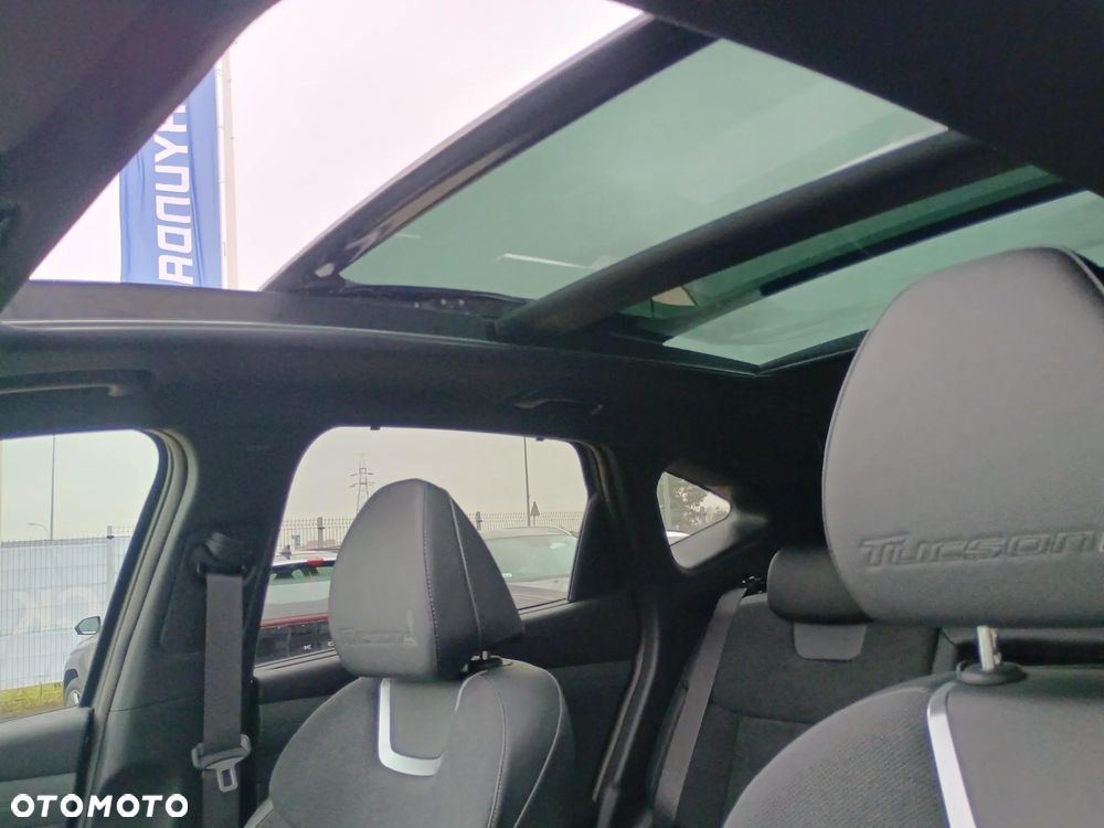 Hyundai Tucson 1.6 T-GDi HEV 20th Anniversary 4WD - 24