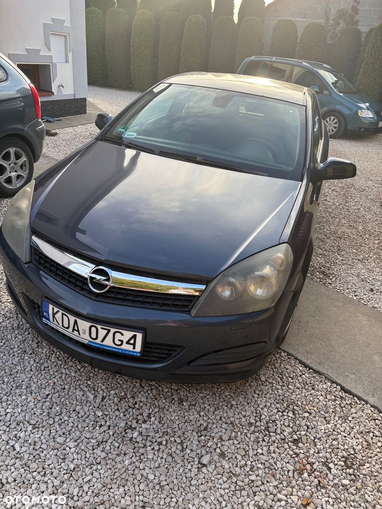 Opel Astra 2008 photo 2