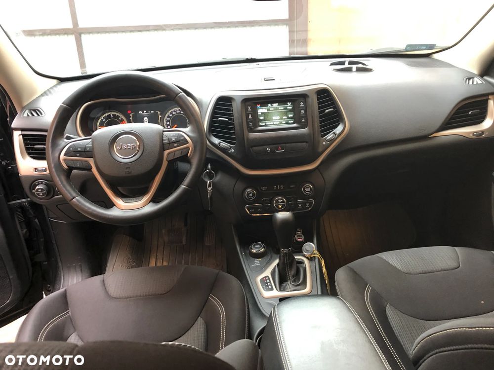 Jeep Cherokee 2.0 MJD Active Drive I Longitude - 6