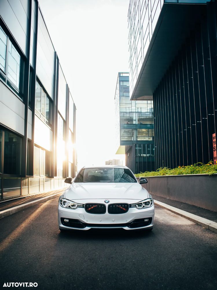 BMW Seria 3 335i Sport-Aut. Sport Line - 1
