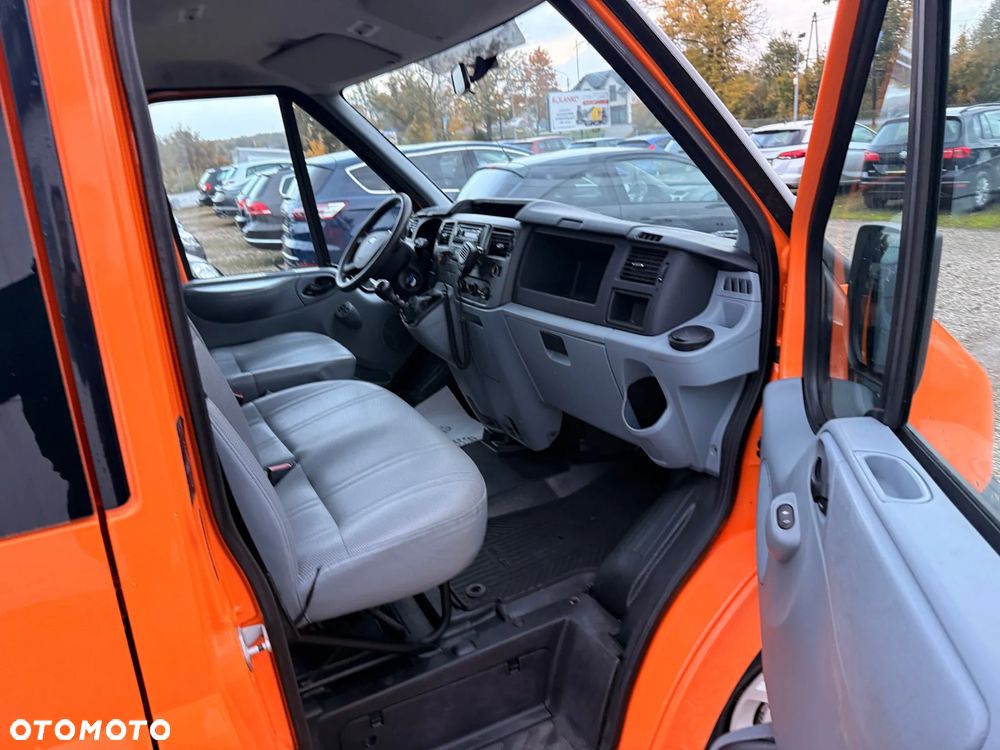 Ford Transit - 20