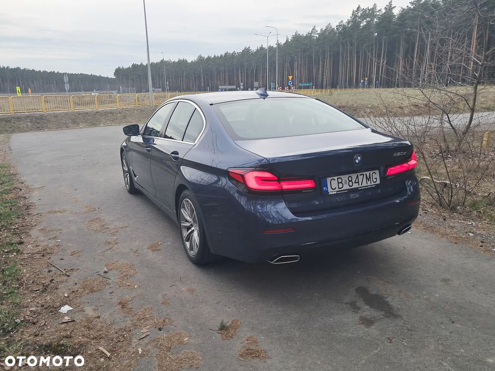 BMW Seria 5 520d Luxury Line - 8