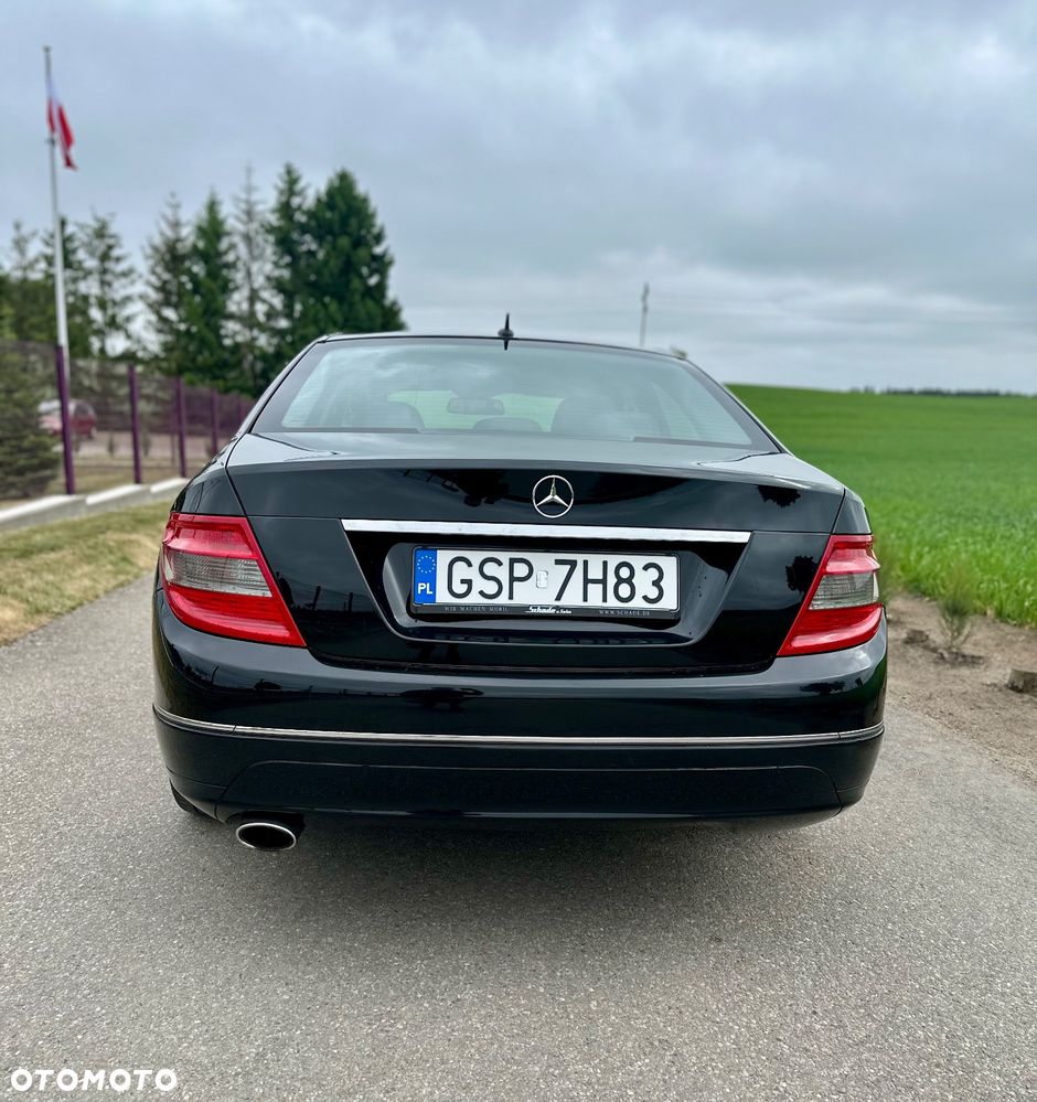 Mercedes-Benz Klasa C 220 CDI DPF Automatik Avantgarde - 21