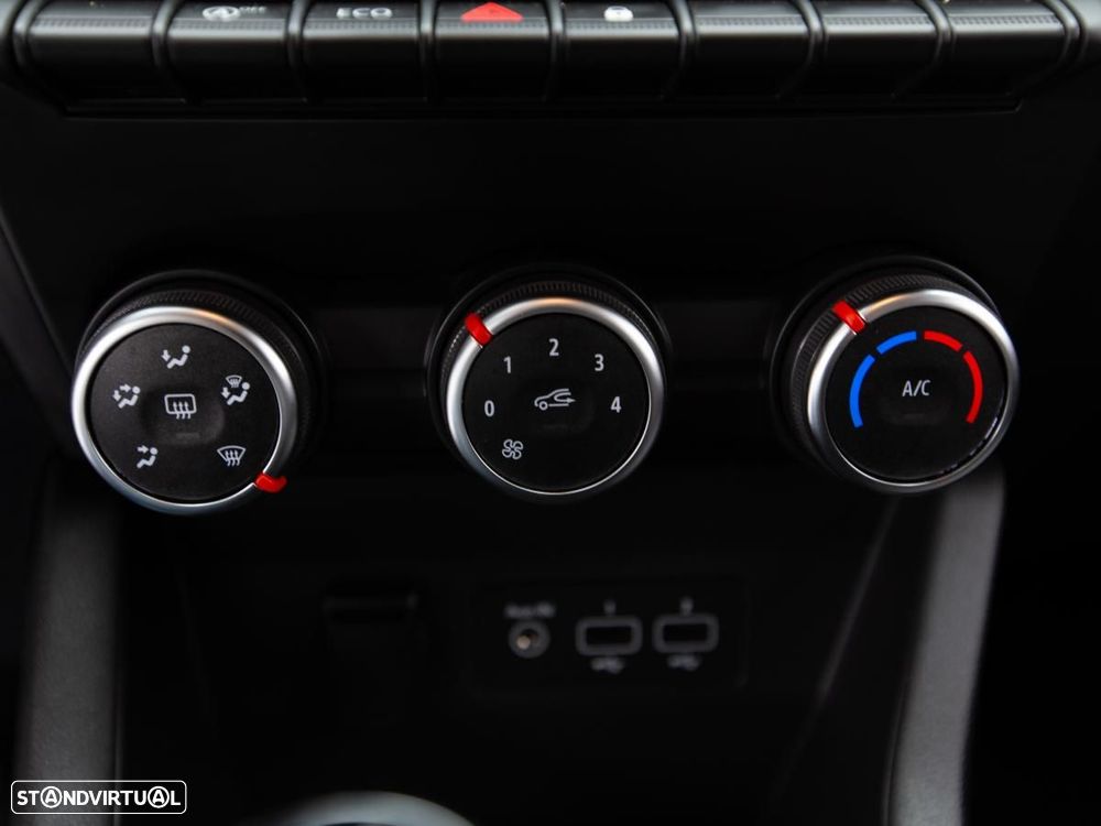 Renault Clio 1.0 TCe Evolution Bi-Fuel - 17