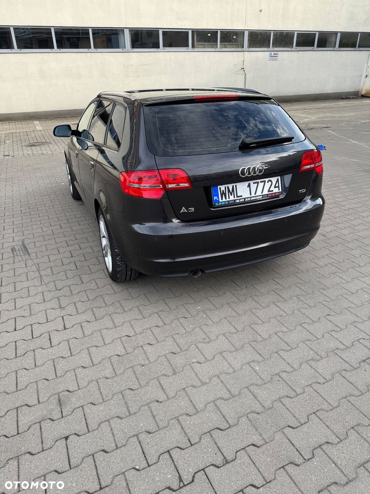 Audi A3 Sportback 1.6 TDI DPF Ambiente - 5