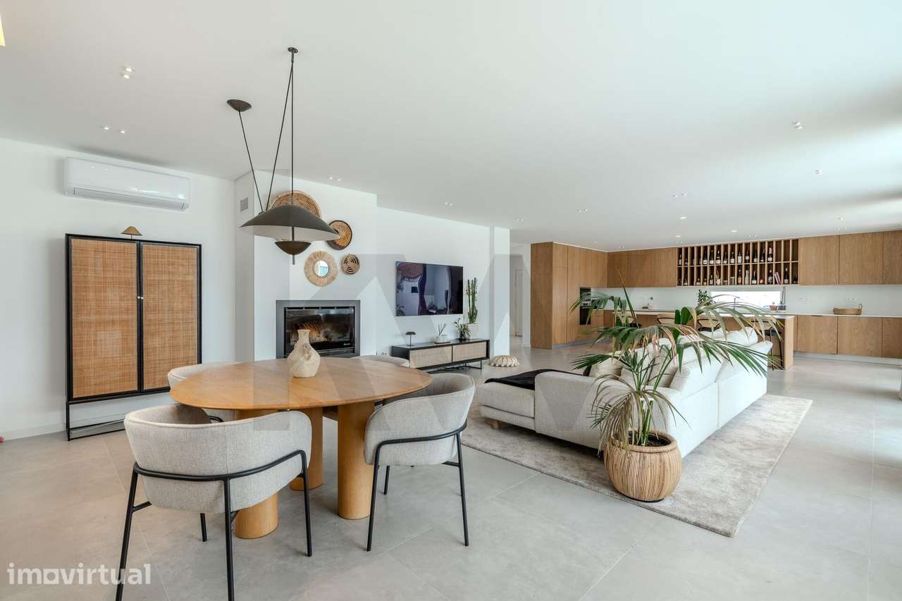 Moradia Térrea e isolada T3 + 1 com  243,78 m2 de ABC e piscina num lo - Grande imagem: 4/32