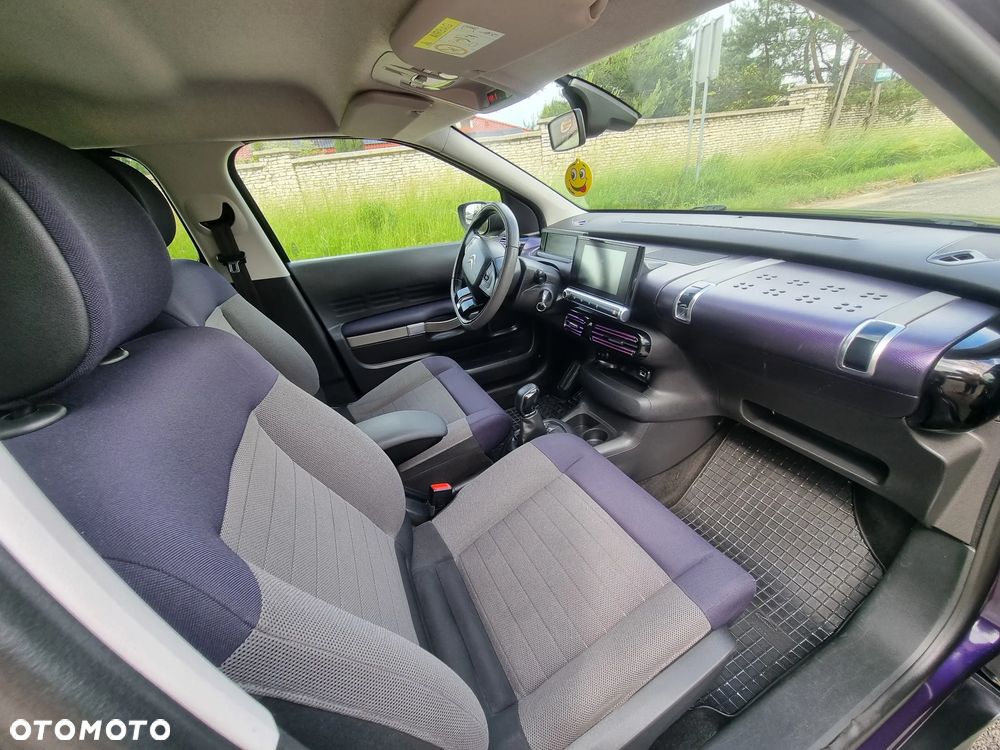 Citroën C4 Cactus 1.2 PureTech Shine Edition S&S - 19