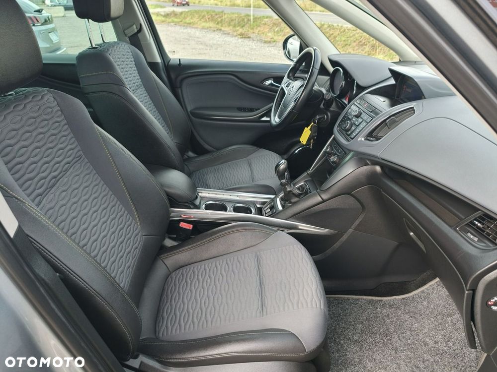 Opel Zafira - 24