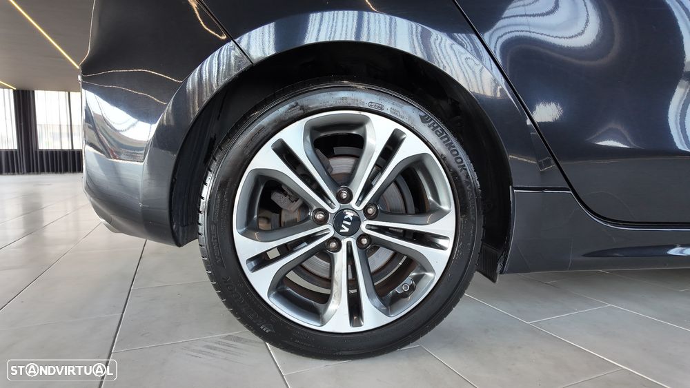 Kia Ceed 1.6 CRDi GT Line - 30