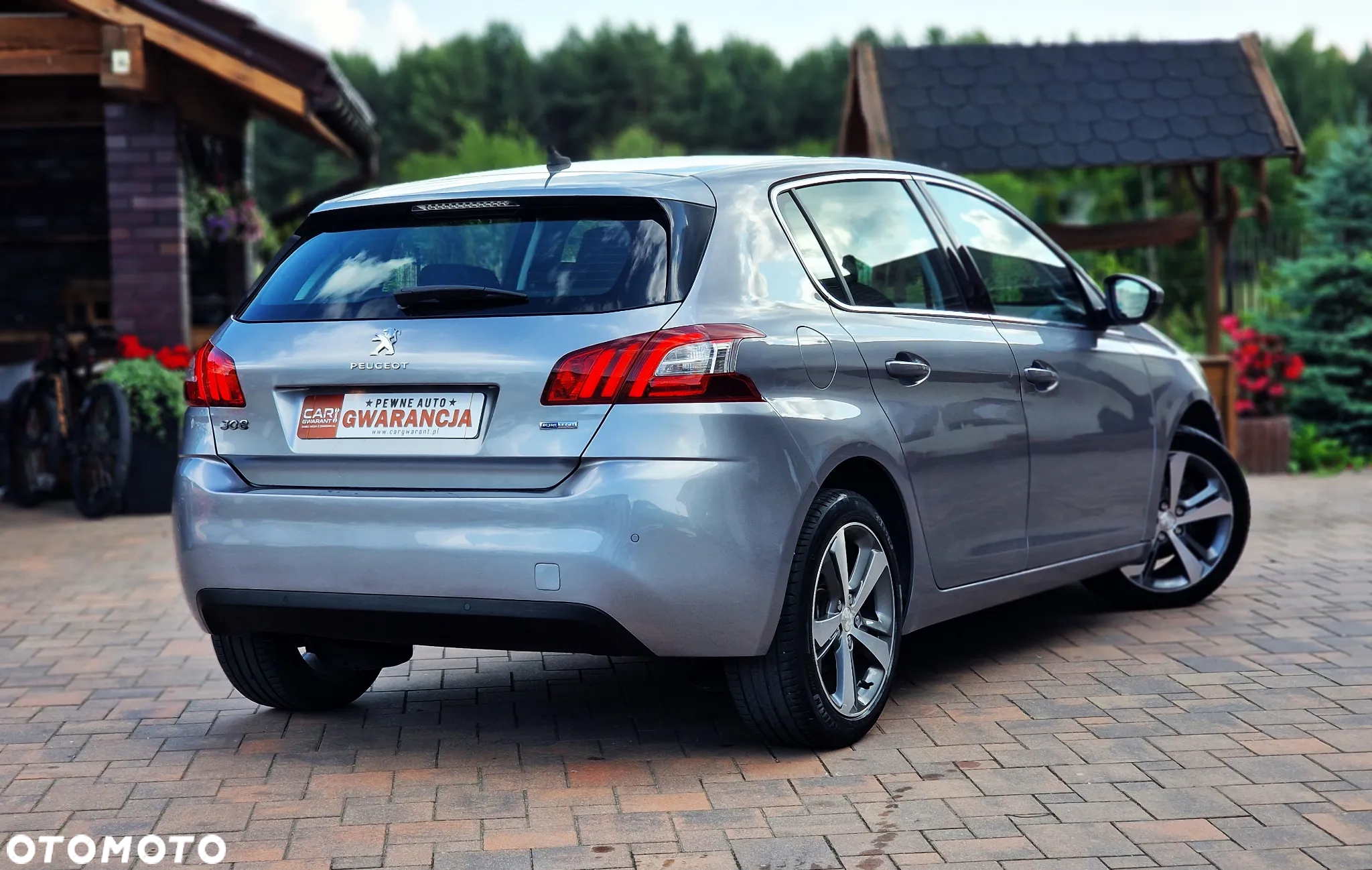 Peugeot 308 SW 1.2 PureTech Allure S&S - 16