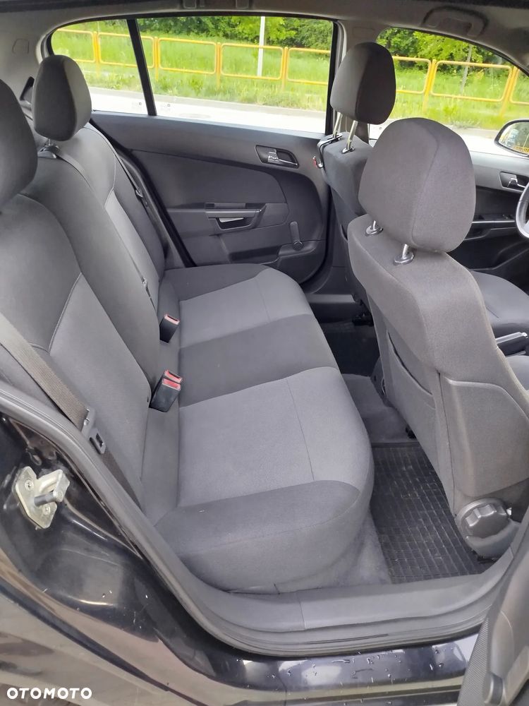 Opel Astra - 24