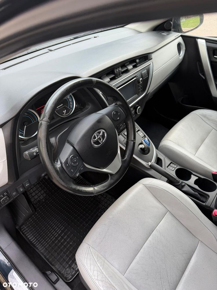 Toyota Auris - 6