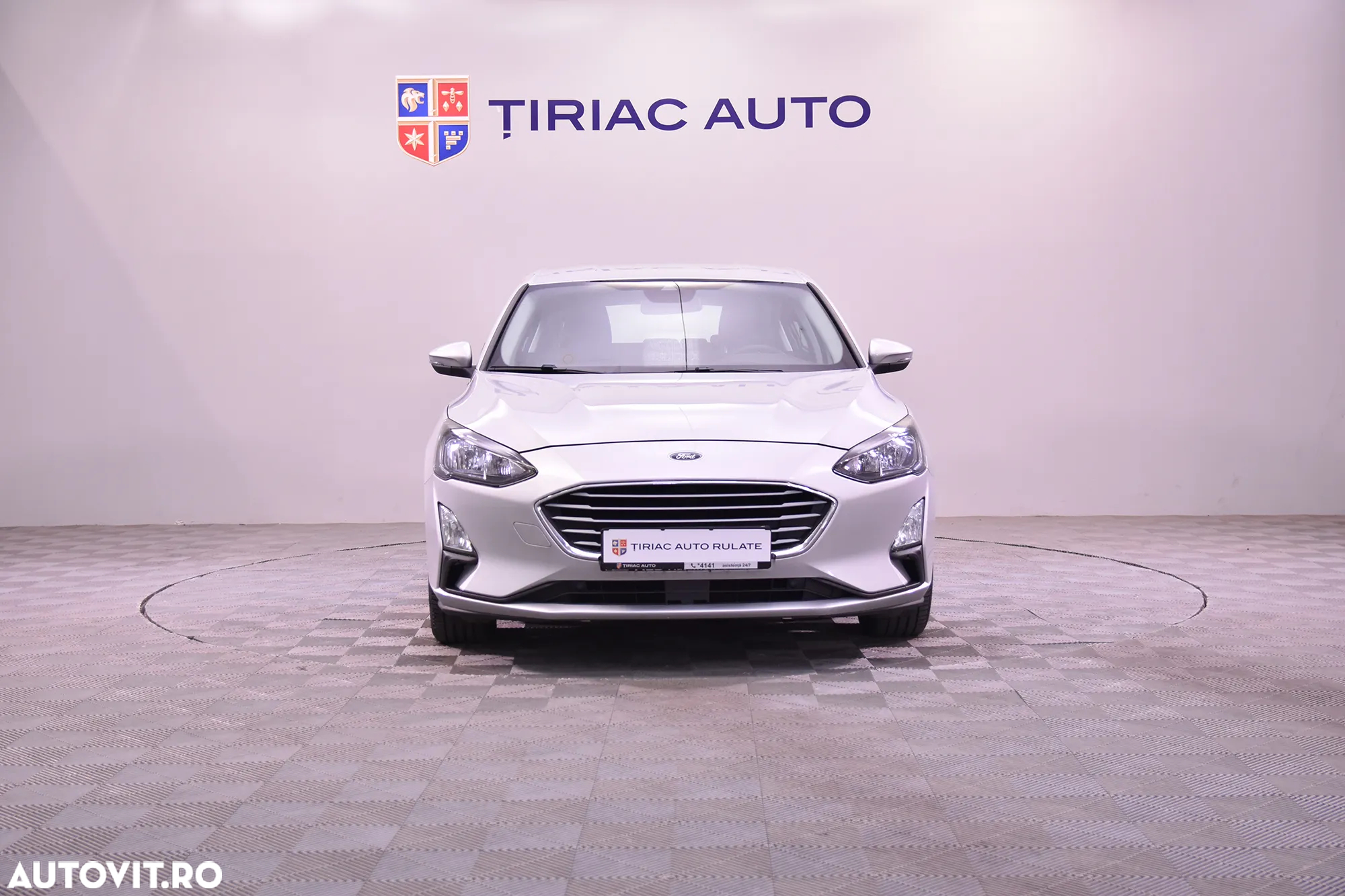 Ford Focus - 8