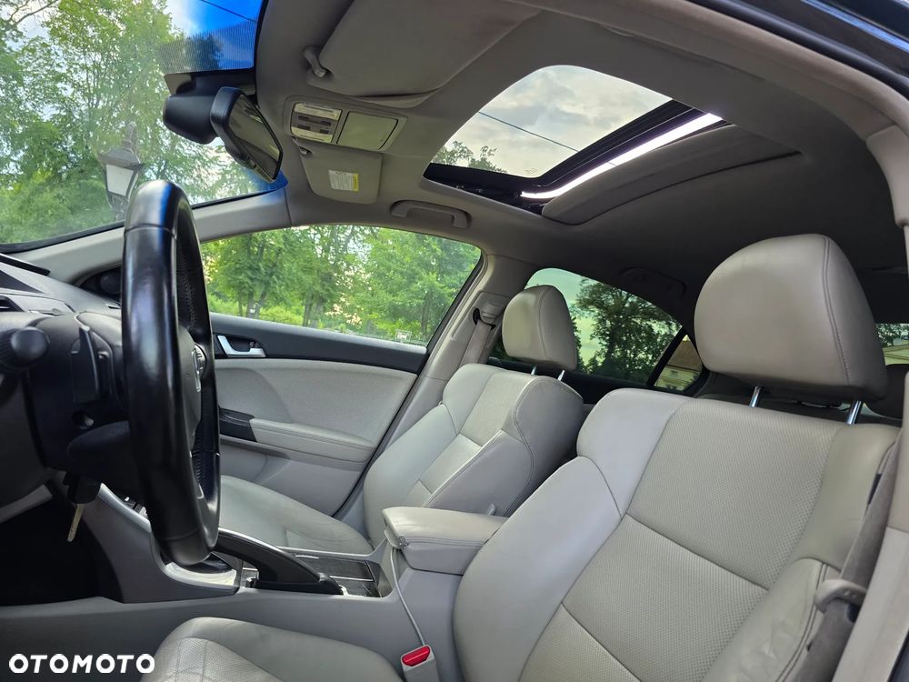 Honda Accord 2.4 Executive - 28
