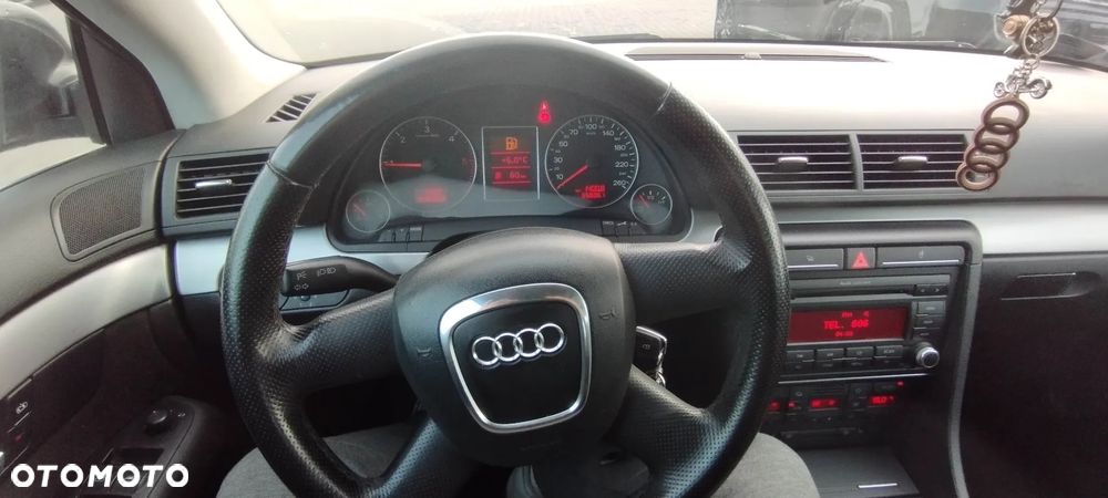 Audi A4 Avant 2.0 TDI DPF - 4