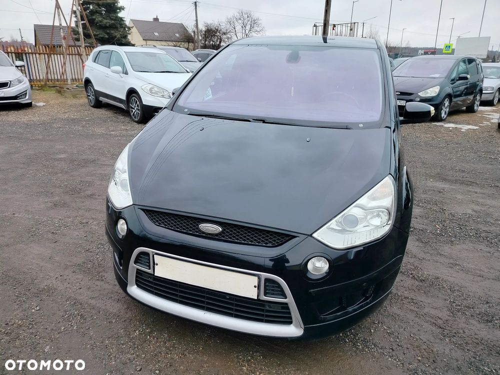 Ford S-Max - 16