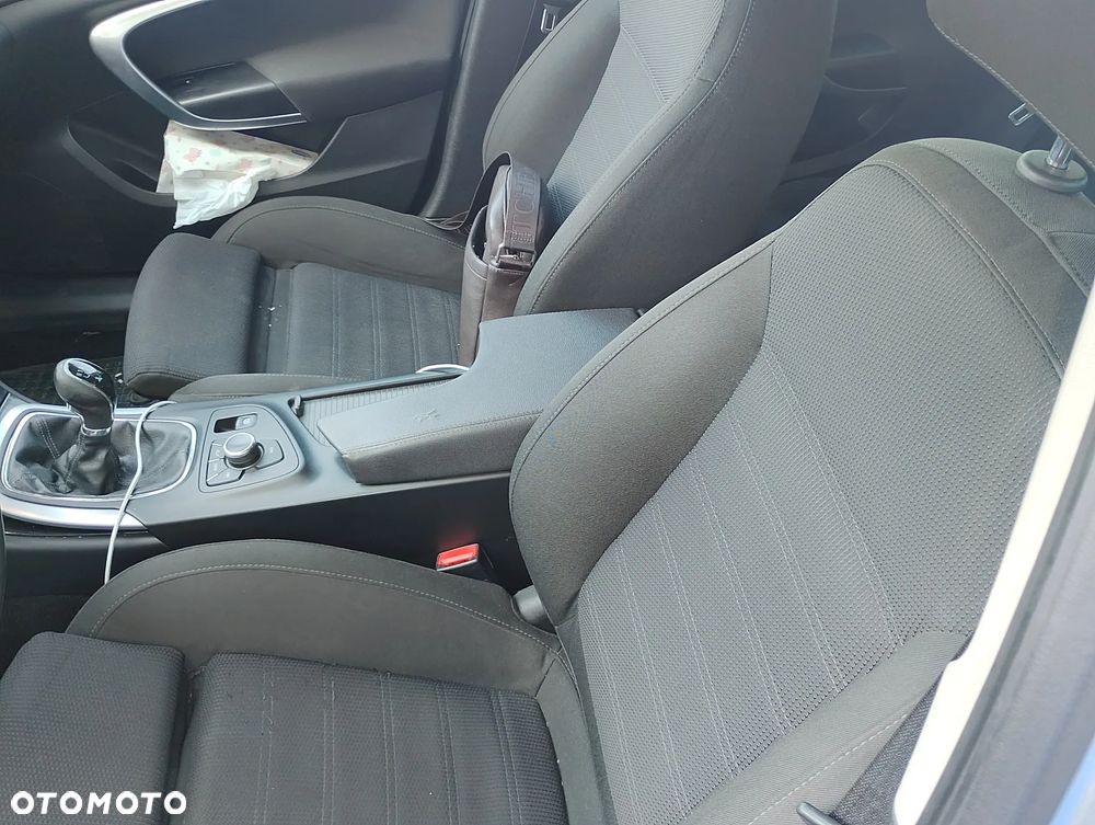 Opel Insignia 1.6 Turbo Active - 11