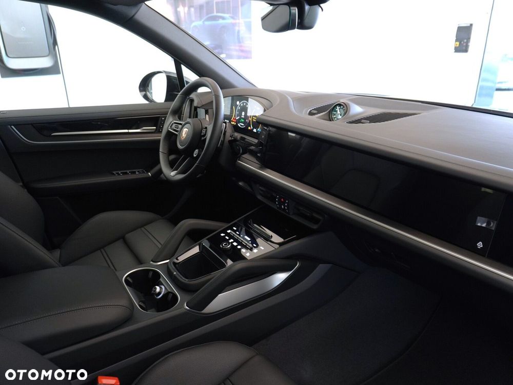 Porsche Cayenne E-Hybrid PHEV Black Edition - 32
