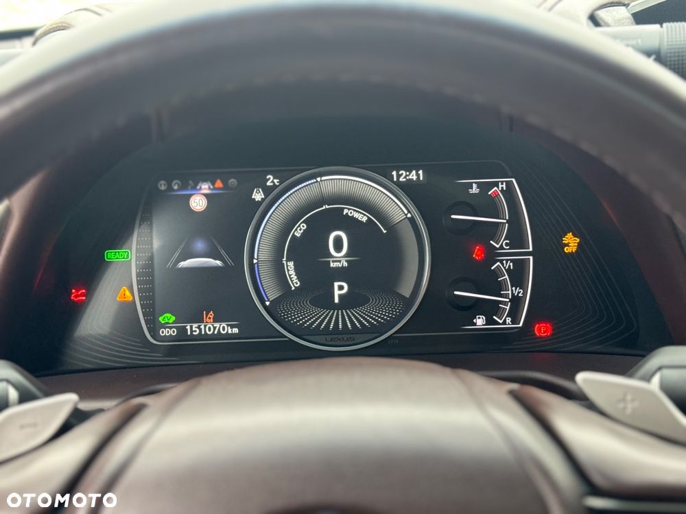 Lexus ES 300h Prestige - 27