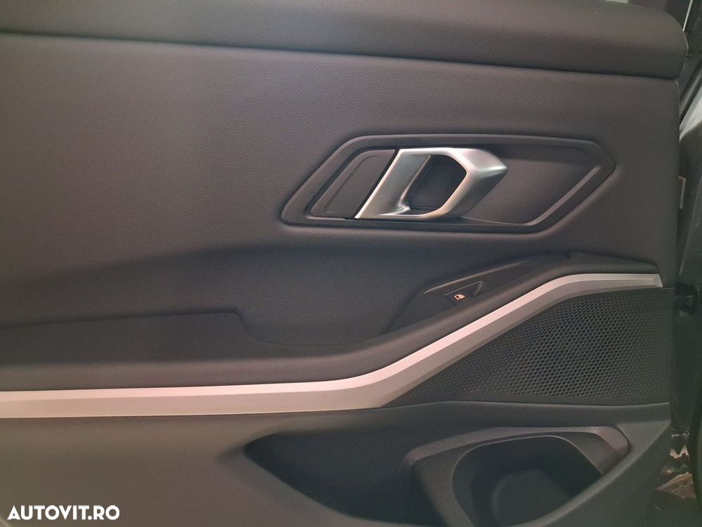 BMW Seria 3 - 35