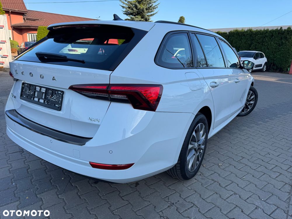 Skoda Octavia 2.0 TDI DSG 4x4 Style - 4