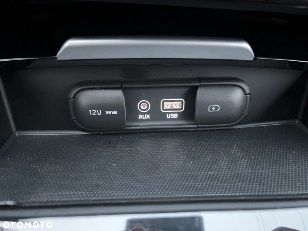 Kia Stinger 2.0 T-GDI L - 28