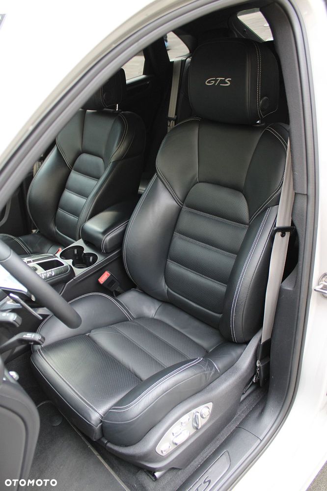 Porsche Macan GTS - 13