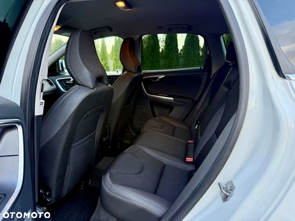 Volvo XC 60 D4 Summum - 19