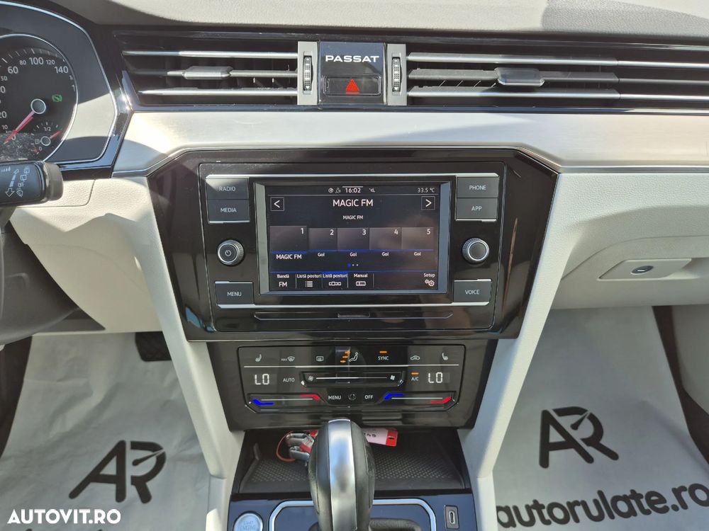 Volkswagen Passat 2.0 TDI DSG 4Mot Highline - 19