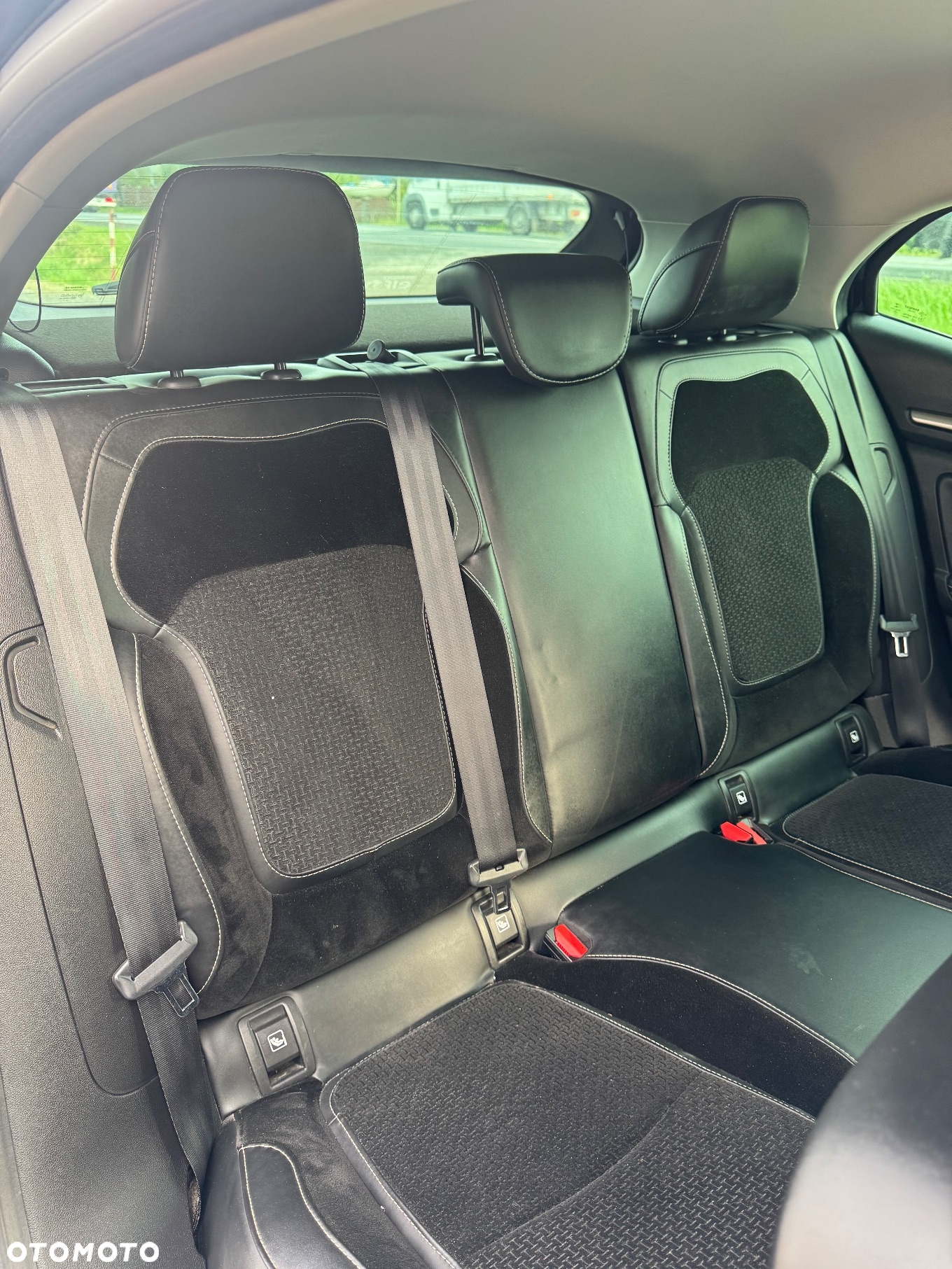 Renault Megane Grandtour ENERGY dCi 110 EDC GT LINE - 12