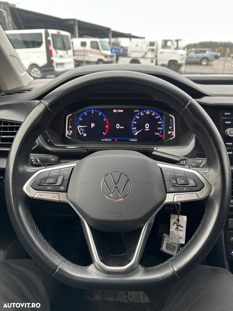 Volkswagen T-Cross - 11