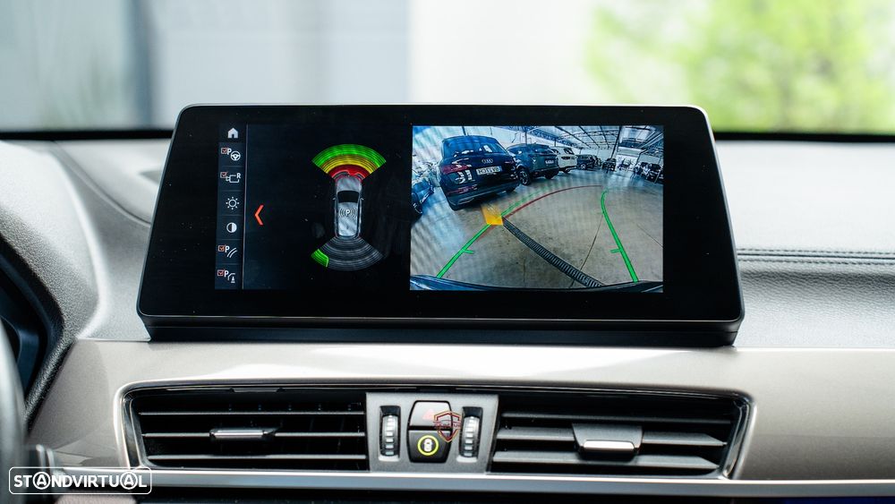 BMW X1 16 d sDrive xLine - 38